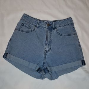 Bullhead High Rise Mom Shorts Size 24